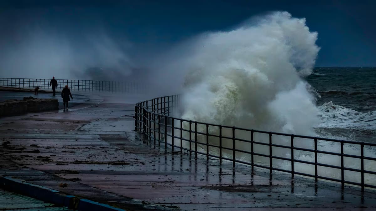 Weather service warns of dangerous storms across multiple... - South African South African news